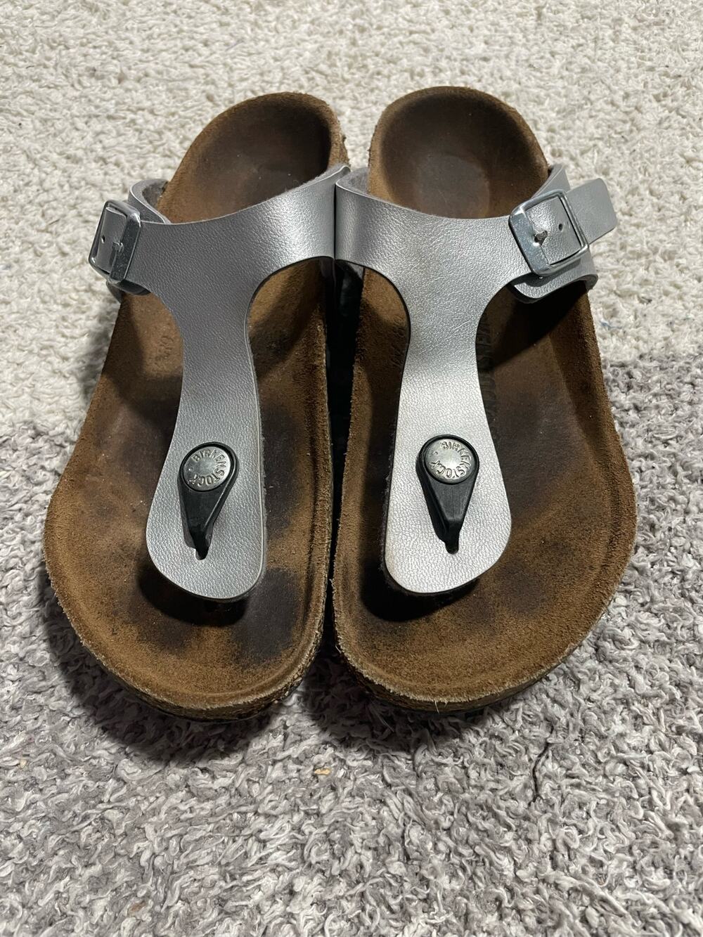 Birkenstock Girl’s Size 33 (1.5) Gizeh Thong Flat Sandals Silver